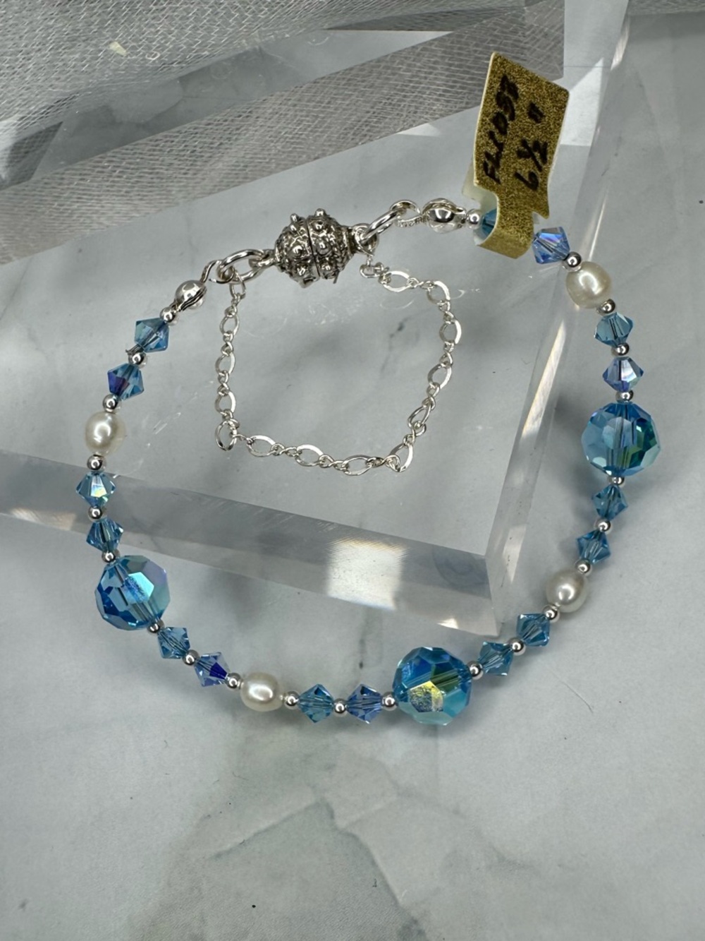 Elegant Handmade Swarovski Crystal & Fresh Water Pearl Bracelet (FL1033)